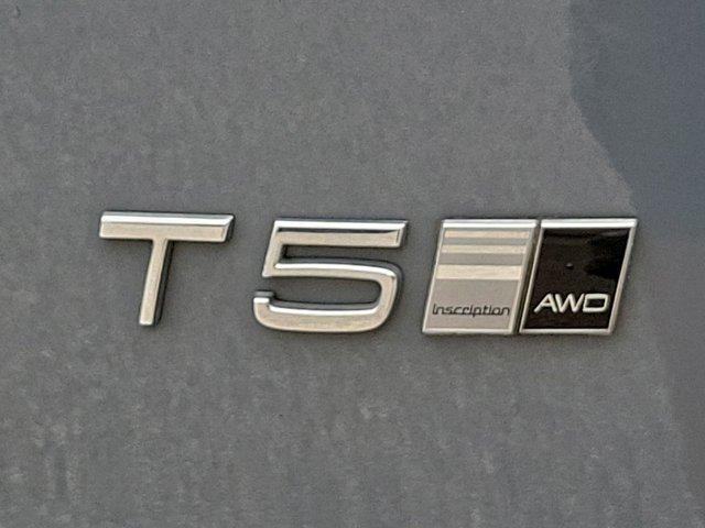 used 2020 Volvo XC40 car, priced at $24,680