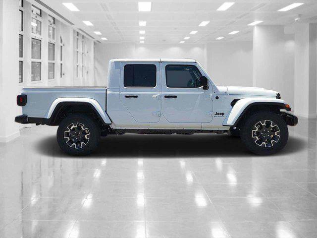 new 2024 Jeep Gladiator car, priced at $40,047