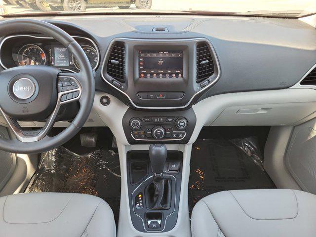 used 2020 Jeep Cherokee car, priced at $12,649