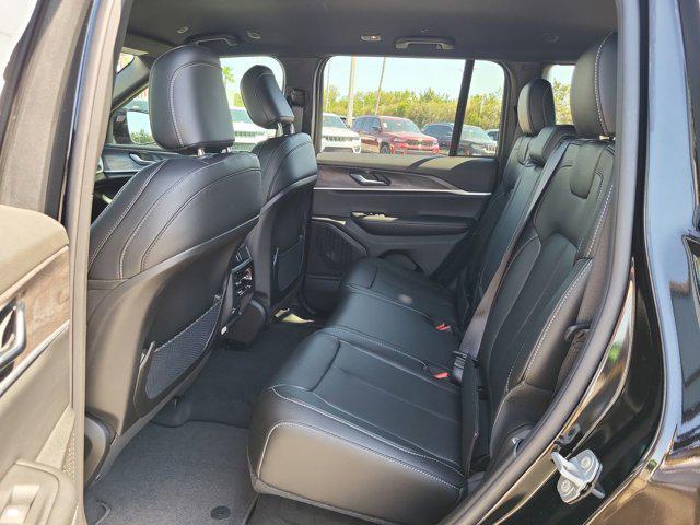 new 2025 Jeep Grand Cherokee car, priced at $36,907
