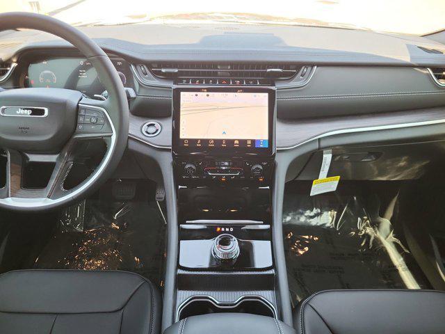 new 2025 Jeep Grand Cherokee car, priced at $36,907