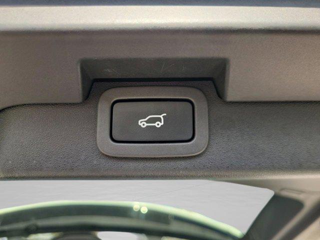 used 2018 Land Rover Discovery car, priced at $13,994