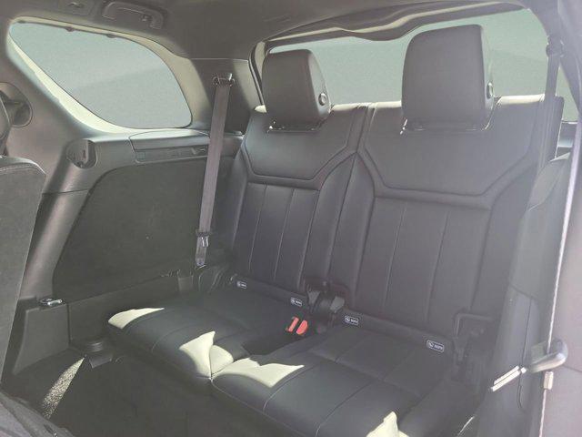 used 2018 Land Rover Discovery car, priced at $13,994