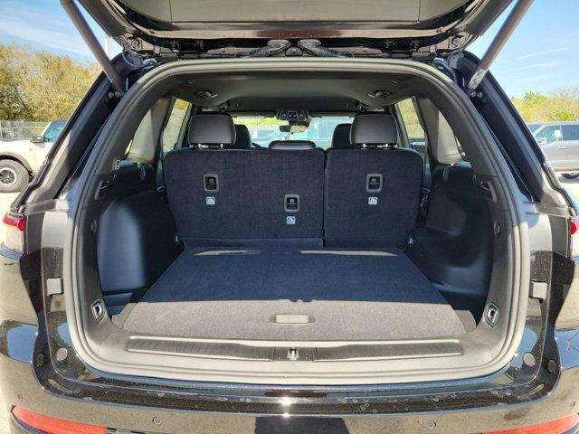 new 2025 Jeep Grand Cherokee car, priced at $40,678