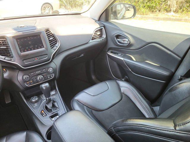 used 2019 Jeep Cherokee car, priced at $12,900