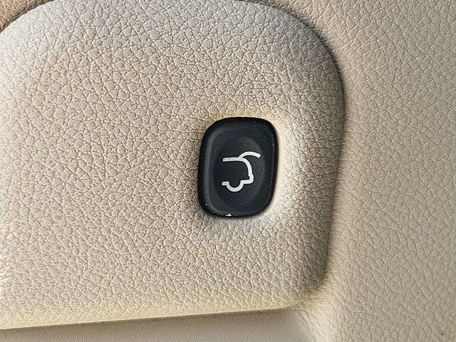 used 2016 Jeep Grand Cherokee car, priced at $12,508