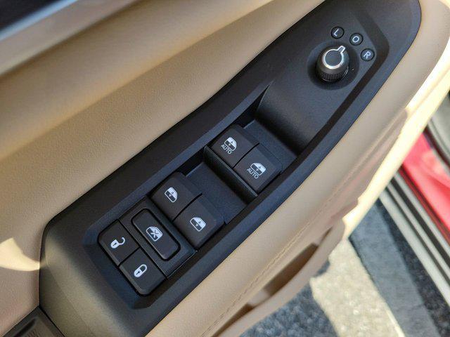 new 2025 Jeep Grand Cherokee car, priced at $44,695