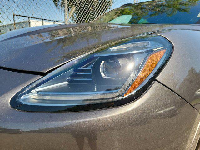 used 2023 Maserati Grecale car, priced at $42,258