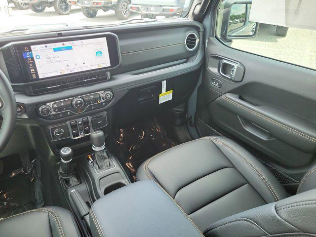 new 2025 Jeep Gladiator car, priced at $39,869