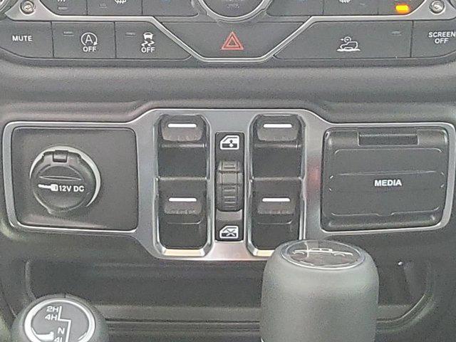 new 2025 Jeep Gladiator car, priced at $38,685