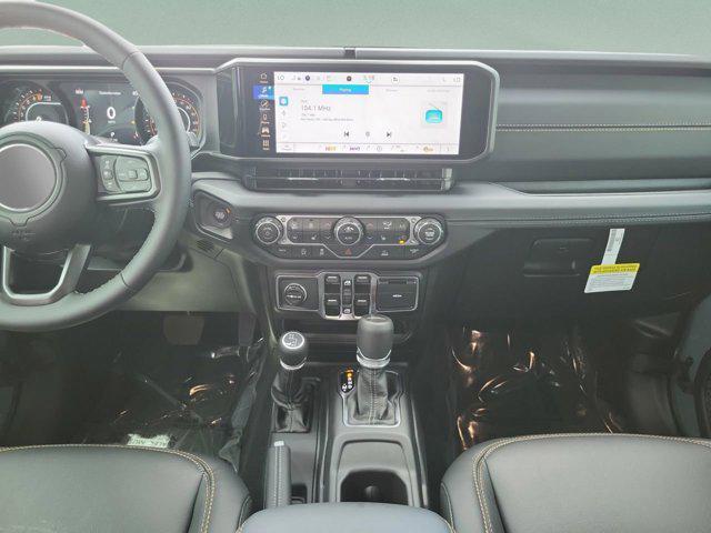 new 2025 Jeep Gladiator car, priced at $38,685