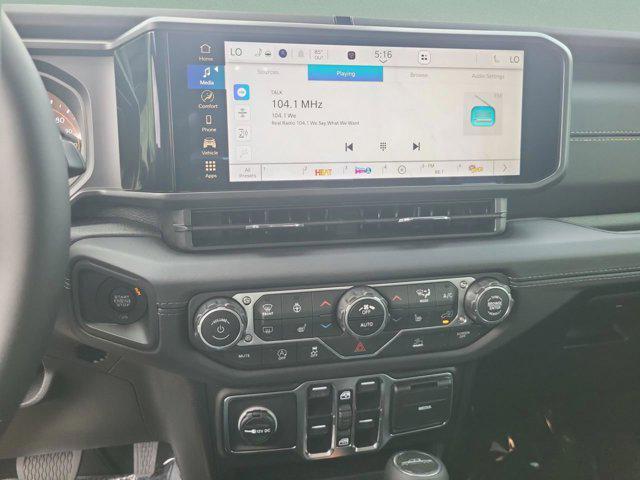 new 2025 Jeep Gladiator car, priced at $38,685