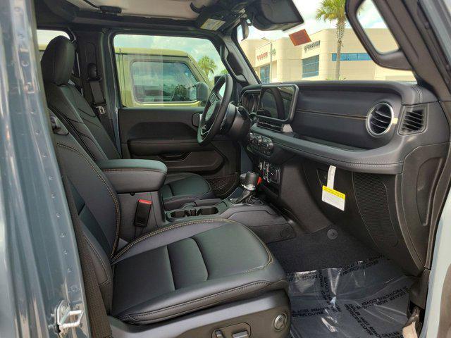 new 2025 Jeep Gladiator car, priced at $39,869