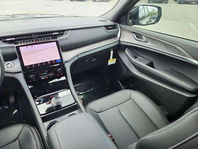 new 2025 Jeep Grand Cherokee L car, priced at $41,904