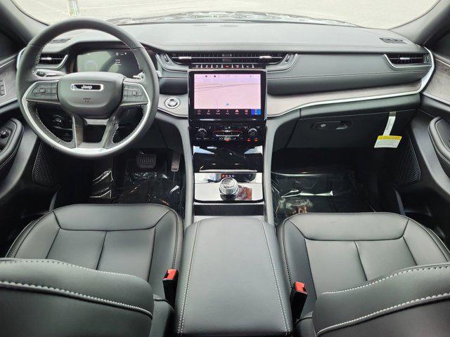 new 2025 Jeep Grand Cherokee L car, priced at $41,904