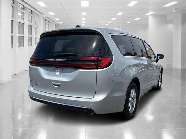 new 2026 Chrysler Pacifica car, priced at $40,445
