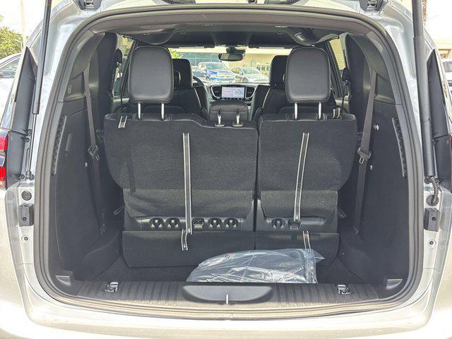 new 2026 Chrysler Pacifica car, priced at $40,445