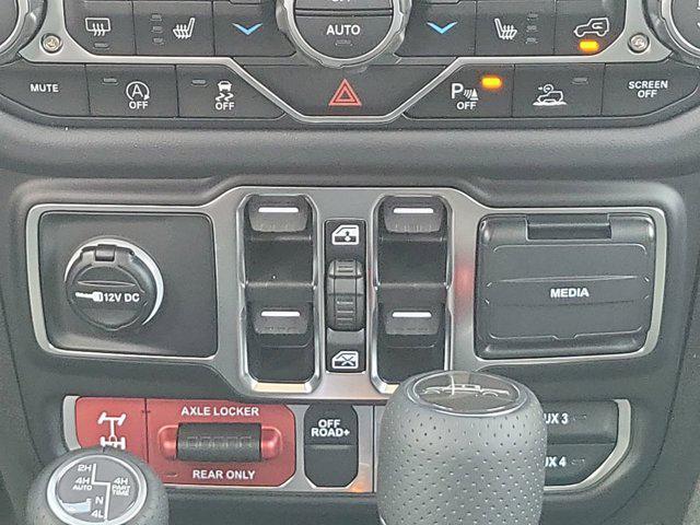 new 2025 Jeep Gladiator car, priced at $50,860