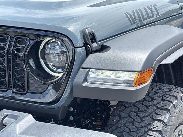 new 2025 Jeep Wrangler car, priced at $48,078