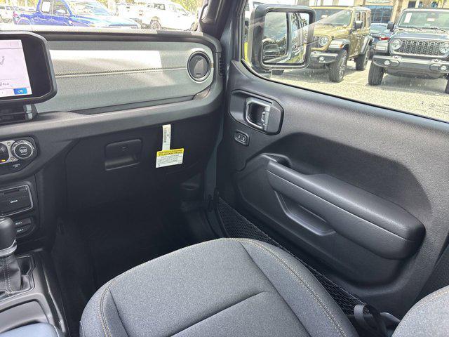 new 2025 Jeep Wrangler car, priced at $48,078