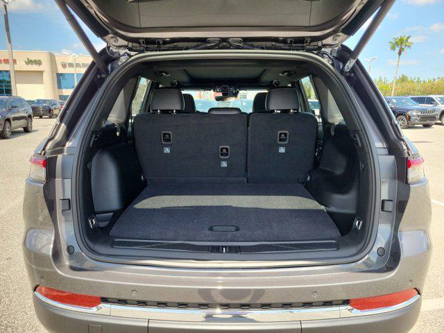 new 2025 Jeep Grand Cherokee car, priced at $40,695