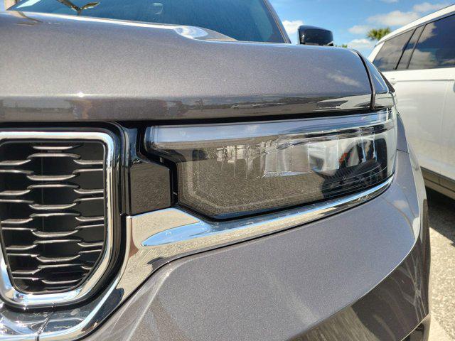 new 2025 Jeep Grand Cherokee car, priced at $40,695