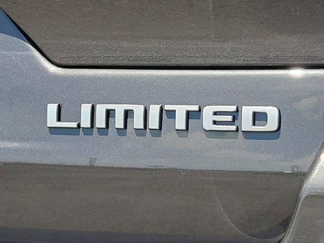 new 2025 Jeep Grand Cherokee car, priced at $40,695