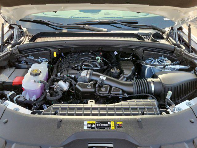 new 2025 Jeep Grand Cherokee car, priced at $42,182