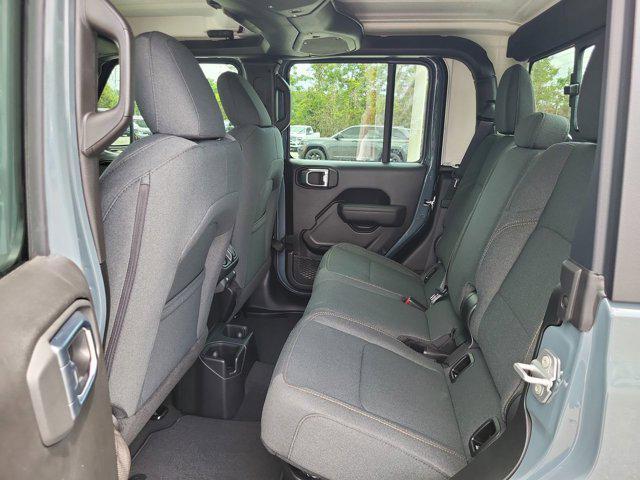 new 2025 Jeep Gladiator car, priced at $37,862