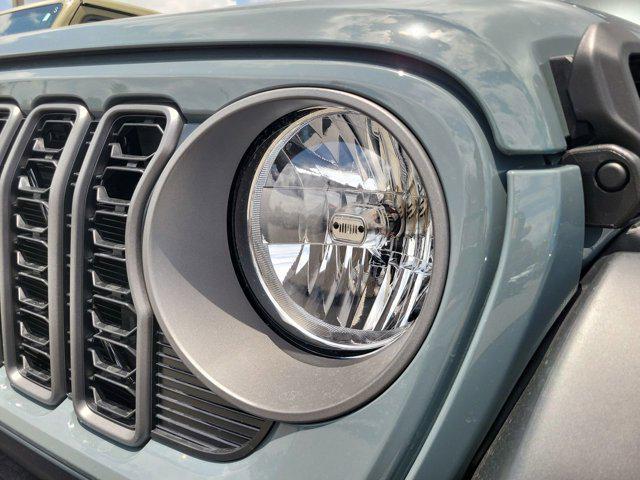 new 2025 Jeep Gladiator car, priced at $37,862