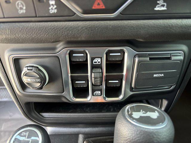 new 2025 Jeep Wrangler car, priced at $38,933