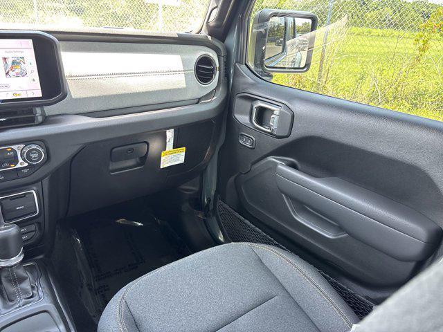 new 2025 Jeep Gladiator car, priced at $42,262