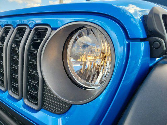 new 2025 Jeep Wrangler car, priced at $42,723