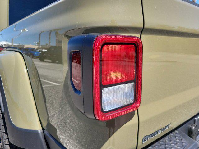 new 2025 Jeep Gladiator car, priced at $53,369