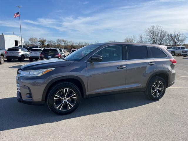 used 2019 Toyota Highlander car, priced at $22,222