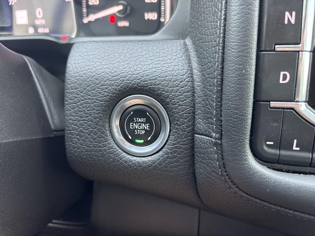 used 2021 GMC Yukon car, priced at $43,626