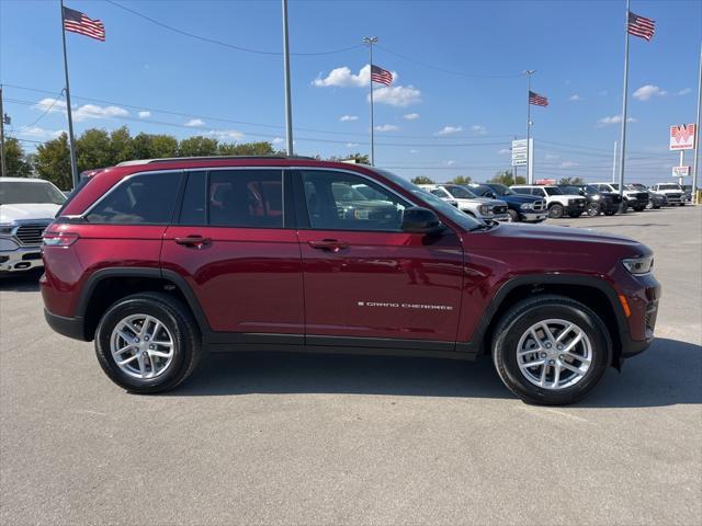 new 2024 Jeep Grand Cherokee car, priced at $35,470