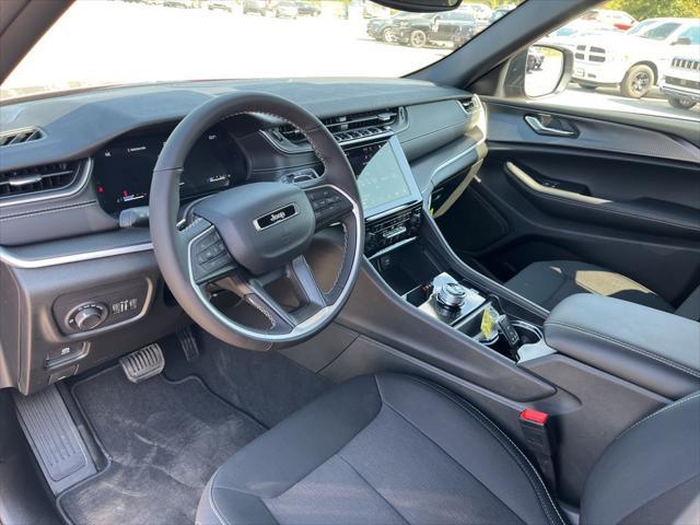 new 2024 Jeep Grand Cherokee car, priced at $35,470