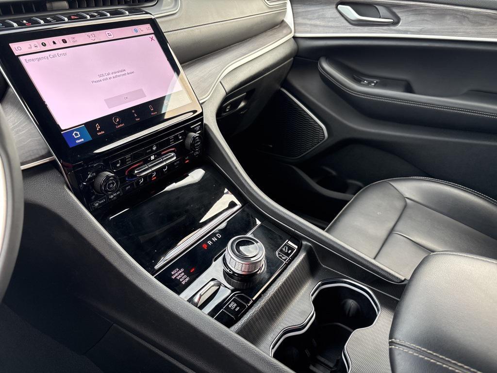 used 2024 Jeep Grand Cherokee 4xe car, priced at $33,386
