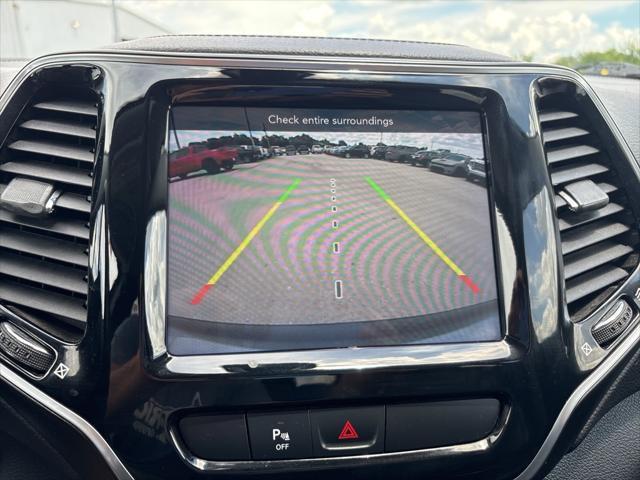 used 2019 Jeep Cherokee car, priced at $18,023
