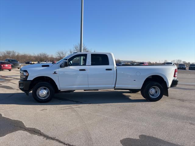 new 2024 Ram 3500 car, priced at $57,372