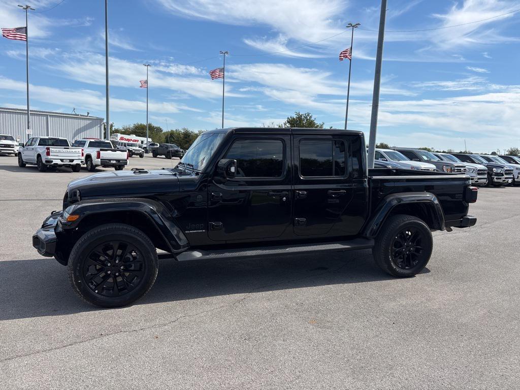 used 2023 Jeep Gladiator car, priced at $33,000