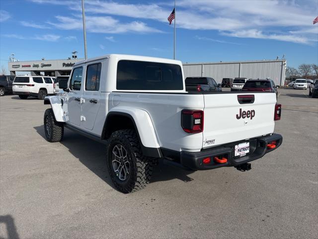 new 2025 Jeep Gladiator car, priced at $55,484