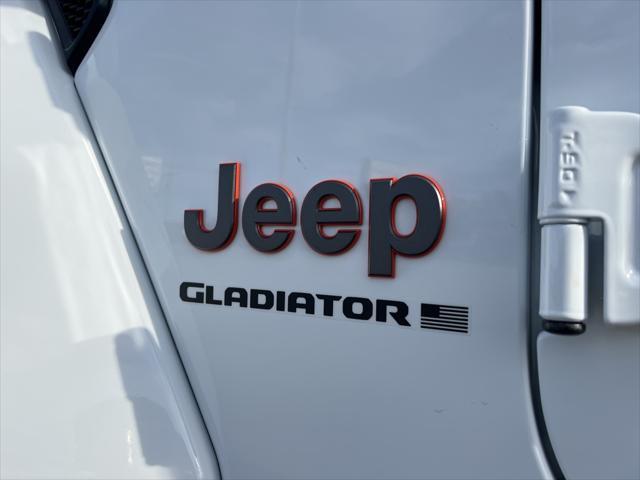 new 2025 Jeep Gladiator car, priced at $55,484