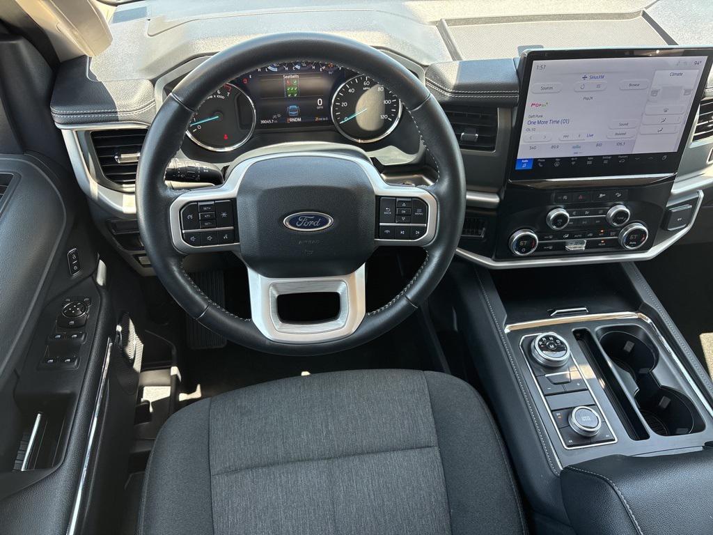 used 2024 Ford Expedition car, priced at $46,500