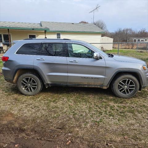 used 2017 Jeep Grand Cherokee car, priced at $13,050