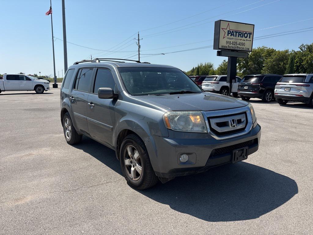 used 2011 Honda Pilot car, priced at $5,000