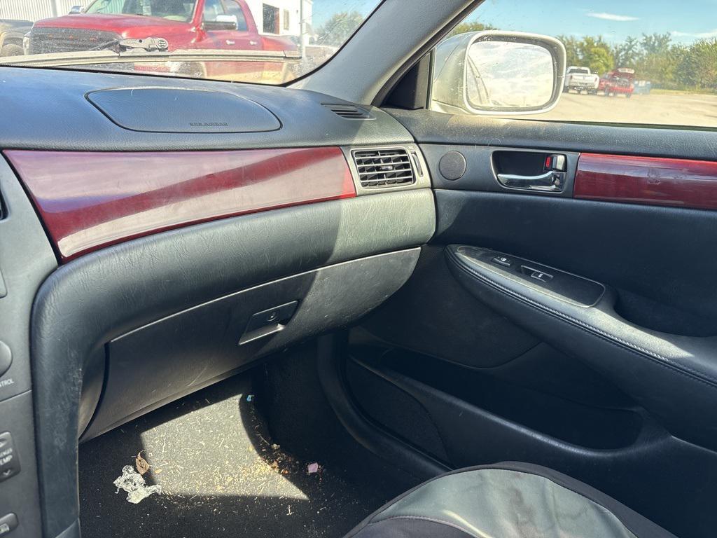 used 2002 Lexus ES 300 car, priced at $4,000