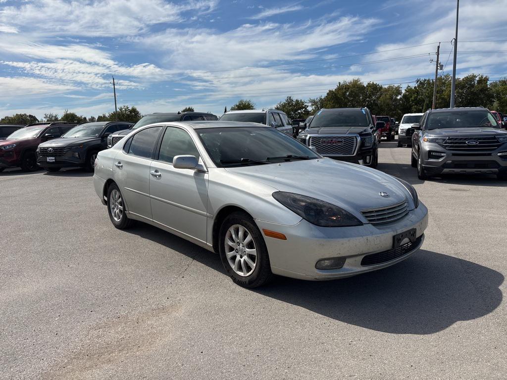used 2002 Lexus ES 300 car, priced at $4,000