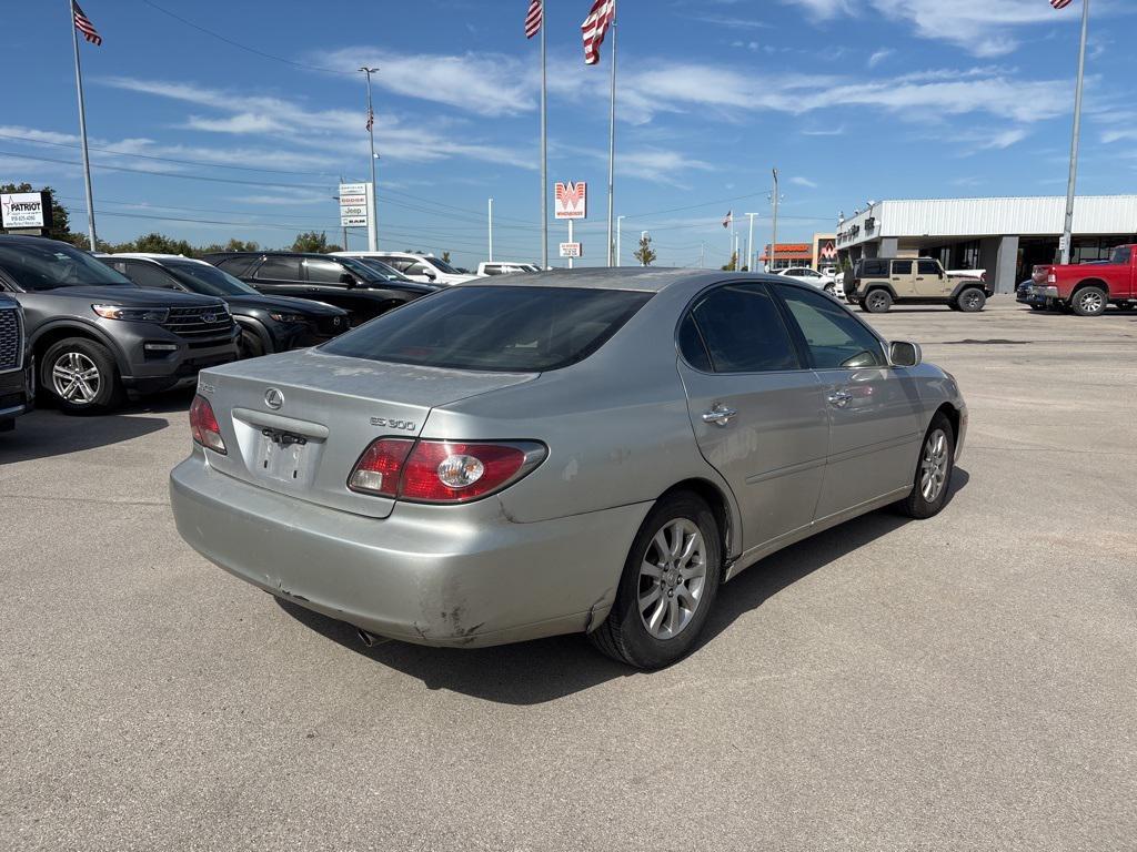 used 2002 Lexus ES 300 car, priced at $4,000